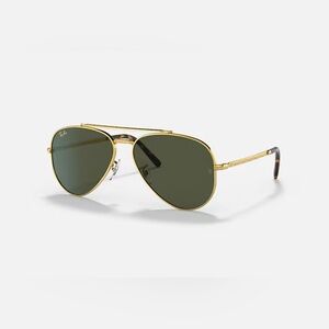 Ray Ban Aviators with detail!